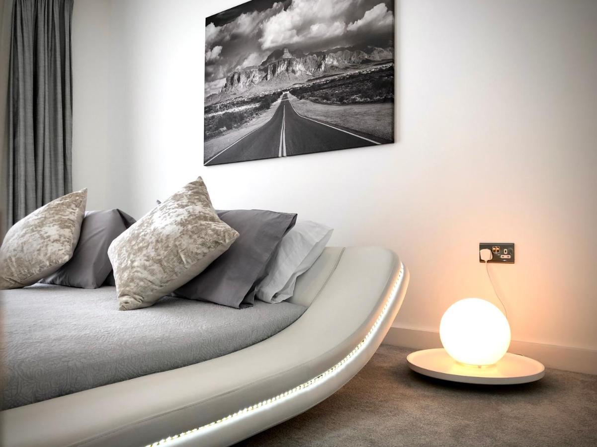 Panoramic Park And City Penthouses Retreat لندن المظهر الخارجي الصورة